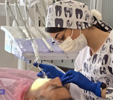 دکتر دندانپزشک خوب در تبریز - مطب دکتر نگین واعظی - بهترین دندانپزشک ایمپلنت در تبریز