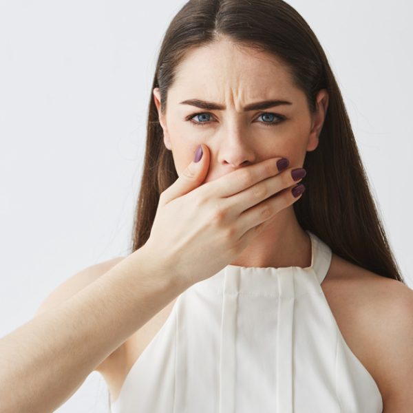 بوی بد دهان ونیر کامپوزیت و روکش راههای درمان