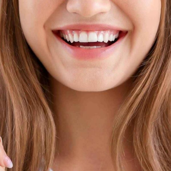 مسواک زدن چند بار در روز توسط دندانپزشکان توصیه می شود