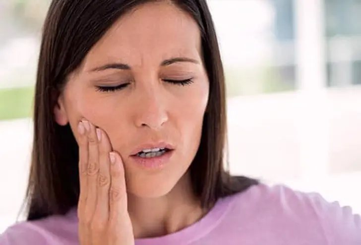 درمان دندان درد در تبریز - دکتر نگین واعظی